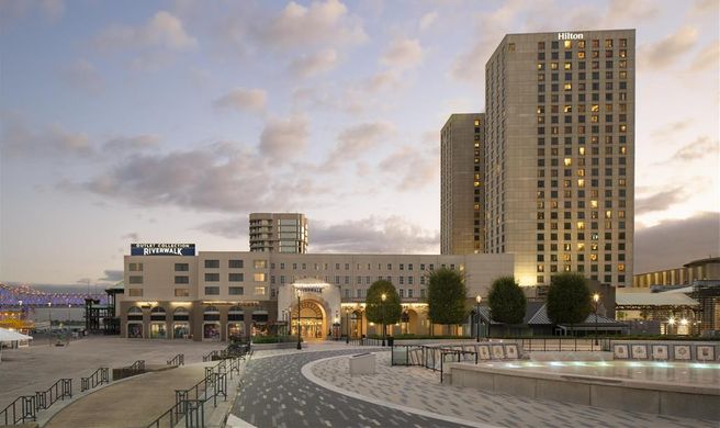 Hilton New Orleans Riverside Exterior