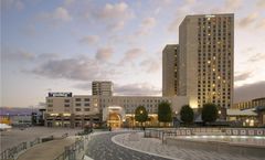 Hilton New Orleans Riverside
