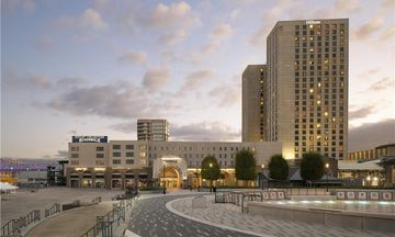 Hilton New Orleans Riverside