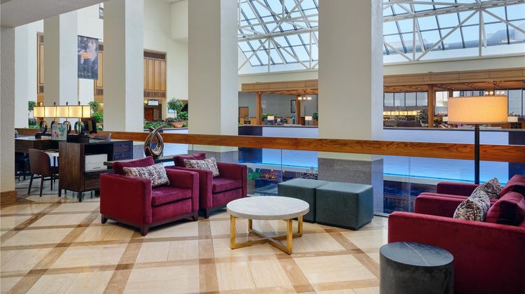 Hilton New Orleans Riverside Lobby