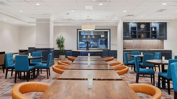 Hilton Garden Inn French Quarter/CBD Lobby