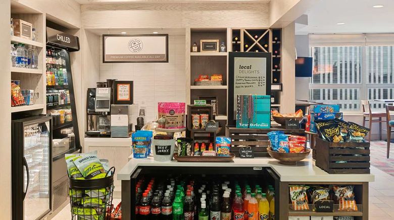 <b>Hilton Garden Inn French Quarter/CBD Restaurant</b>. Images powered by <a href="https://iceportal.shijigroup.com/" title="IcePortal" target="_blank">IcePortal</a>.