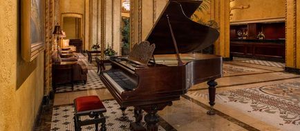 Roosevelt New Orleans, a Waldorf Astoria Lobby