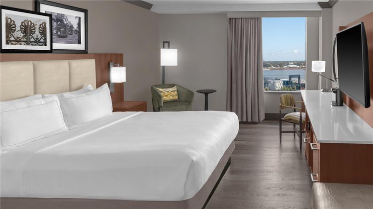 Doubletree by Hilton New Orleans Room