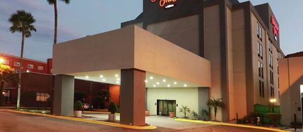 Hampton Inn by Hilton Monterrey-Airport Exterior