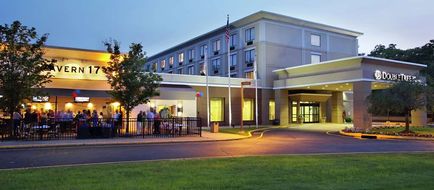 Doubletree Mahwah Exterior