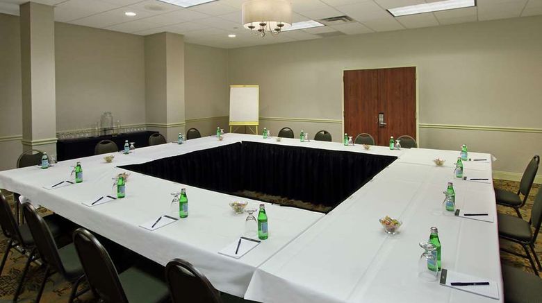 <b>Doubletree Mahwah Meeting</b>. Images powered by <a href="https://iceportal.shijigroup.com/" title="IcePortal" target="_blank">IcePortal</a>.