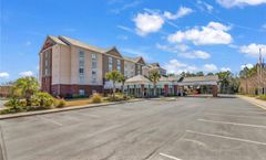 Hilton Garden Inn Coastal Grand Mall