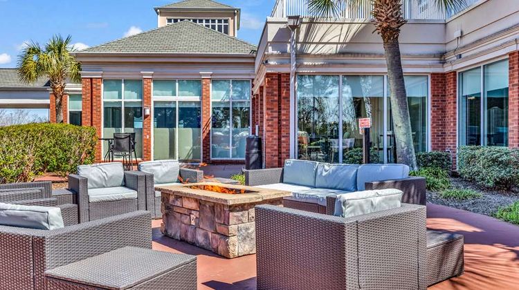 Hilton Garden Inn Coastal Grand Mall Exterior