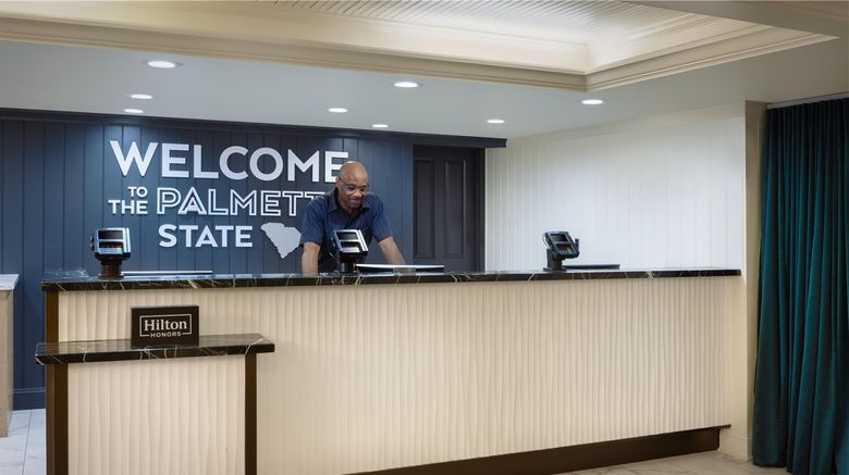 <b>Hampton Inn & Suites Oceanfront Lobby</b>. Images powered by <a href="https://iceportal.shijigroup.com/" title="IcePortal" target="_blank">IcePortal</a>.