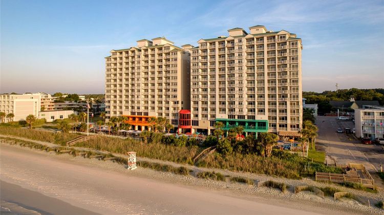 Hampton Inn & Suites Oceanfront Exterior