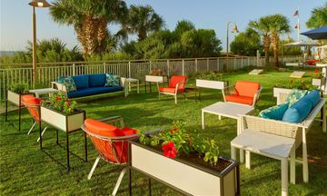 Hampton Inn & Suites Oceanfront