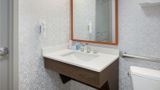 <b>Hampton Inn & Suites Oceanfront Room</b>. Images powered by <a href="https://iceportal.shijigroup.com/" title="IcePortal" target="_blank">IcePortal</a>.