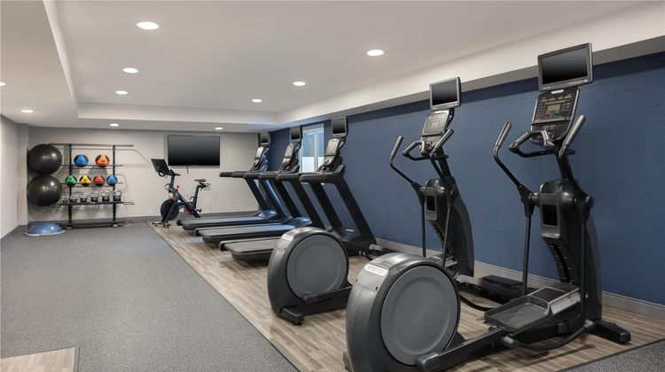 Hampton Inn & Suites Oceanfront Health