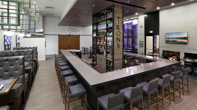 <b>Hilton Mystic Restaurant</b>. Images powered by <a href="https://iceportal.shijigroup.com/" title="IcePortal" target="_blank">IcePortal</a>.