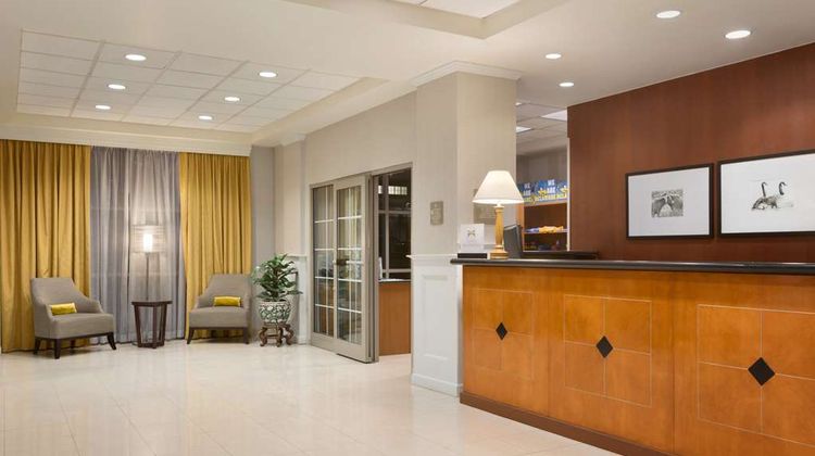 Embassy Suites Newark-Wilmington South Lobby