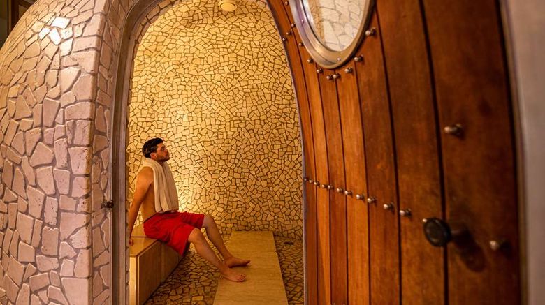 <b>Hilton Nicosia Recreation</b>. Images powered by <a href="https://iceportal.shijigroup.com/" title="IcePortal" target="_blank">IcePortal</a>.