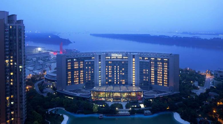 <b>Hilton Nanjing Riverside Room</b>. Images powered by <a href="https://iceportal.shijigroup.com/" title="IcePortal" target="_blank">IcePortal</a>.