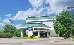 Hampton Inn New Philadelphia