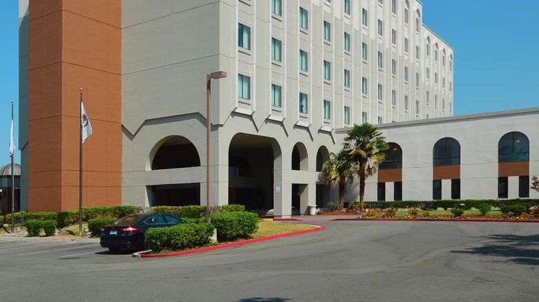 <b>DoubleTree by Hilton Newark-Fremont Exterior</b>. Images powered by <a href="https://iceportal.shijigroup.com/" title="IcePortal" target="_blank">IcePortal</a>.