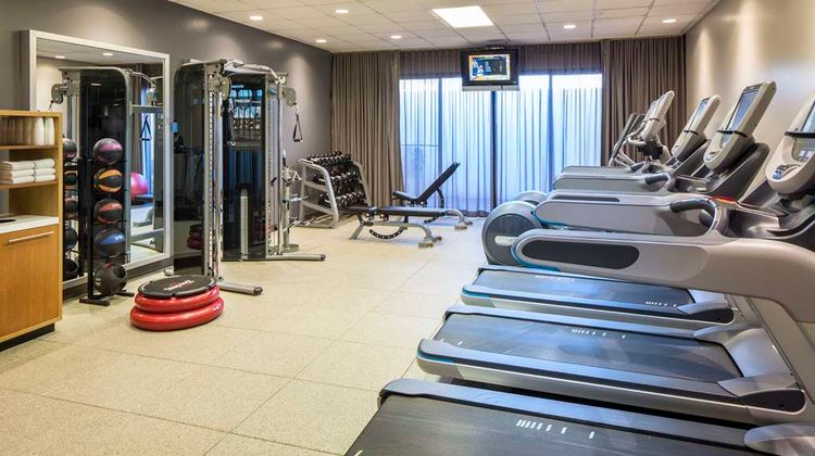 DoubleTree by Hilton Newark-Fremont Health