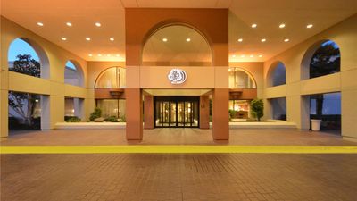 DoubleTree by Hilton Newark-Fremont