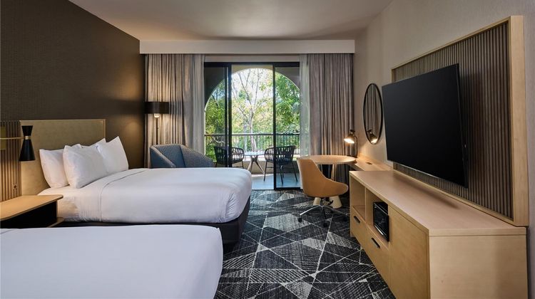 DoubleTree by Hilton Newark-Fremont Room