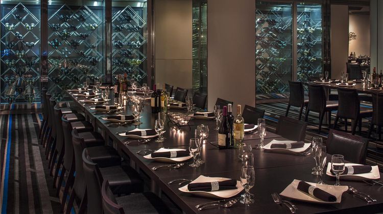 DoubleTree by Hilton Newark-Fremont Restaurant