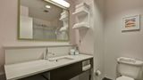 Hampton Inn & Suites Newark Riverwalk Room