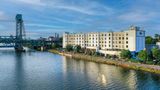 Hampton Inn & Suites Newark Riverwalk Exterior