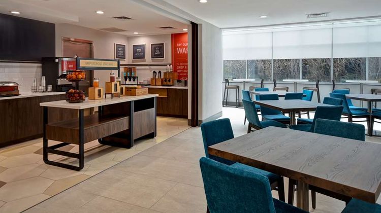 Hampton Inn JFK Airport Restaurant