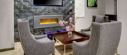 Hilton Garden Inn Chelsea Lobby