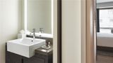 <b>Conrad New York Downtown Room</b>. Images powered by <a href="https://iceportal.shijigroup.com/" title="IcePortal" target="_blank">IcePortal</a>.