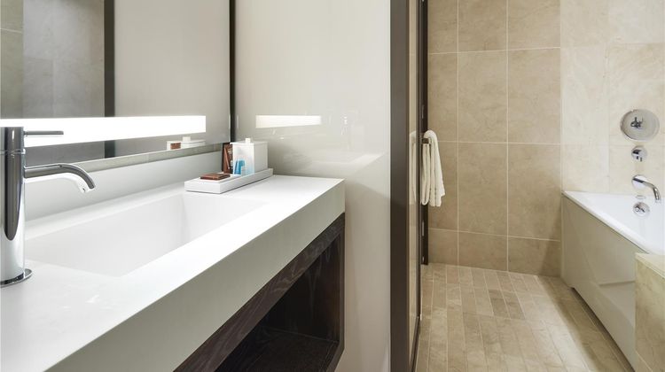 Conrad New York Downtown Room