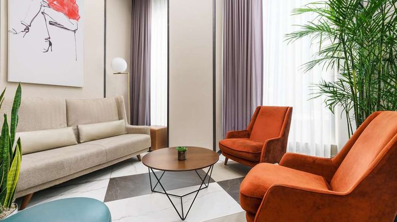 <b>Doubletree Hotel Chelsea-New York City Lobby</b>. Images powered by <a href="https://iceportal.shijigroup.com/" title="IcePortal" target="_blank">IcePortal</a>.