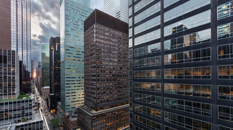 <b>Hilton Garden Inn NY - Midtown East Exterior</b>. Images powered by <a href="https://iceportal.shijigroup.com/" title="IcePortal" target="_blank">IcePortal</a>.