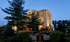 Hampton Inn & Suites Staten Island