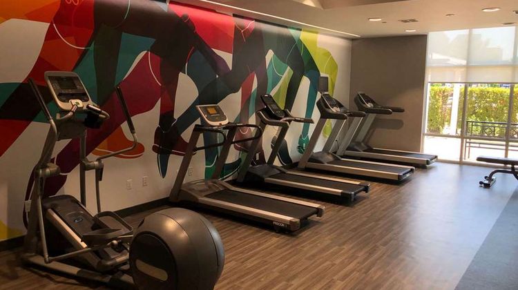 Hampton Inn & Suites Staten Island Health