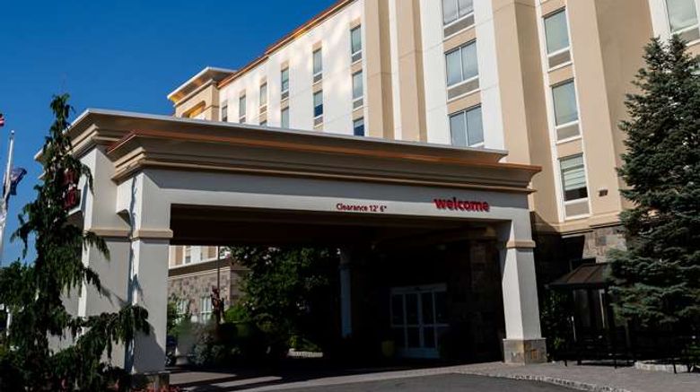 <b>Hampton Inn & Suites Staten Island Exterior</b>. Images powered by <a href="https://iceportal.shijigroup.com/" title="IcePortal" target="_blank">IcePortal</a>.