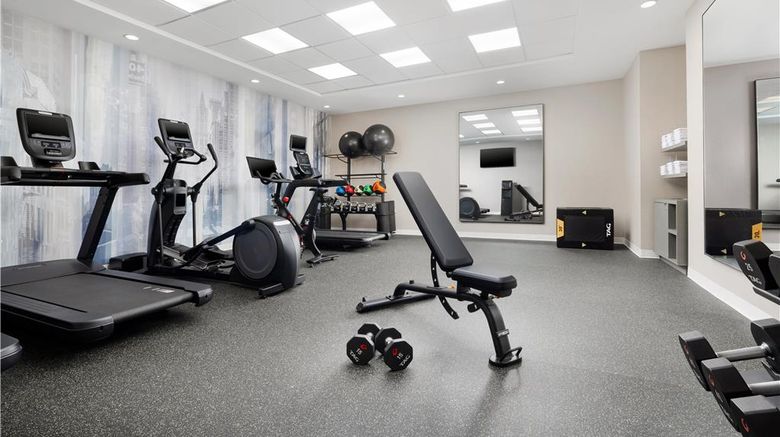 <b>Hilton Garden Inn Times Square Central Health</b>. Images powered by <a href="https://iceportal.shijigroup.com/" title="IcePortal" target="_blank">IcePortal</a>.