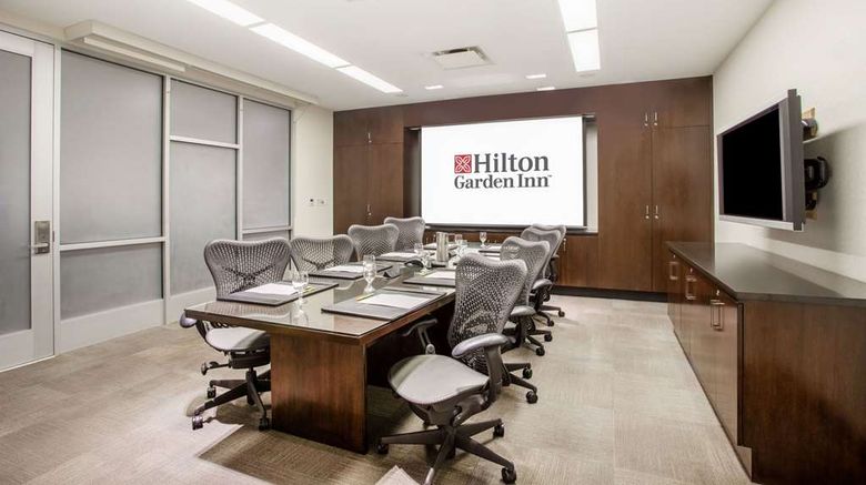 <b>Hilton Garden Inn New York/West 35th St Meeting</b>. Images powered by <a href="https://iceportal.shijigroup.com/" title="IcePortal" target="_blank">IcePortal</a>.
