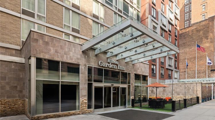 Hilton Garden Inn New York/West 35th St Exterior