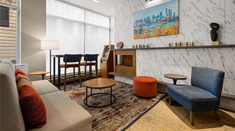 Hilton Garden Inn New York/West 35th St Lobby