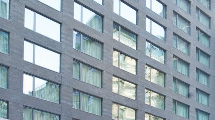 Hilton Garden Inn/Central Park South Exterior
