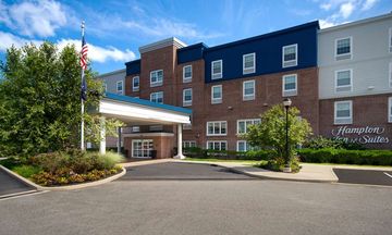 Hampton Inn and Suites Yonkers