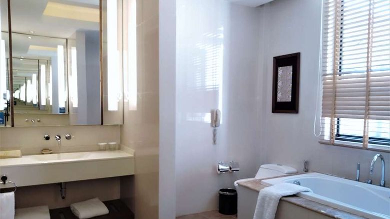 <b>Hilton Nay Pyi Taw Room</b>. Images powered by <a href="https://iceportal.shijigroup.com/" title="IcePortal" target="_blank">IcePortal</a>.