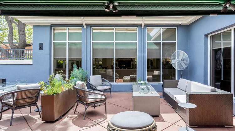 Hilton Garden Inn Fairfield Exterior