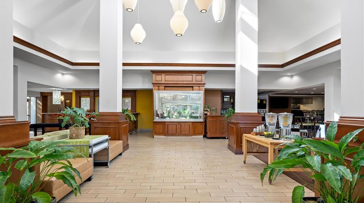 Hilton Garden Inn Fairfield Lobby