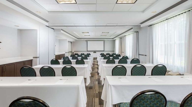 <b>Hilton Garden Inn Oakland/San Leandro Meeting</b>. Images powered by <a href="https://iceportal.shijigroup.com/" title="IcePortal" target="_blank">IcePortal</a>.