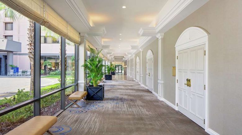 <b>Hilton Ocala Lobby</b>. Images powered by <a href="https://iceportal.shijigroup.com/" title="IcePortal" target="_blank">IcePortal</a>.
